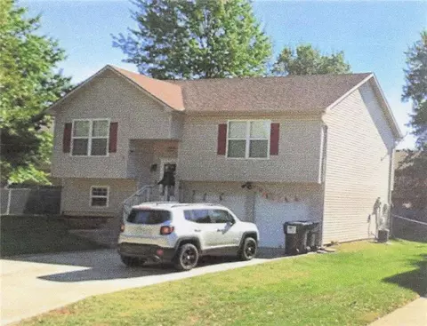 18317 E 24 Hwy Cir, Independence, MO 64056