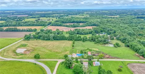 1679 SW 800 Rd, Holden, MO 64040