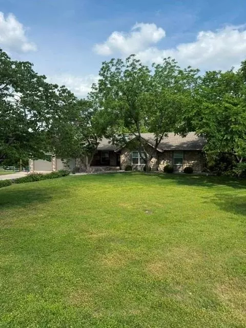 13325 Kimberly Cir, Olathe, KS 66061