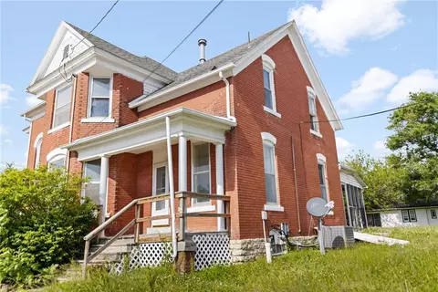 302 E 4th St, Milan, MO 63556