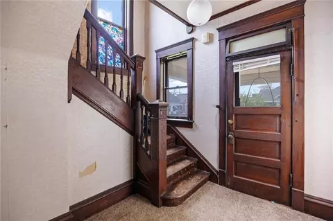 Entry Way - 302 E 4th St, Milan, MO 63556 photo 3 of 11