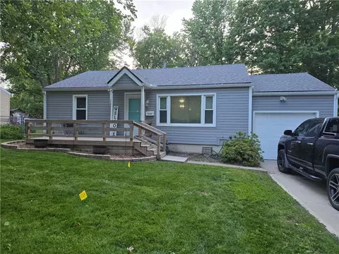 5516 Ralston Ave, Raytown, MO 64133