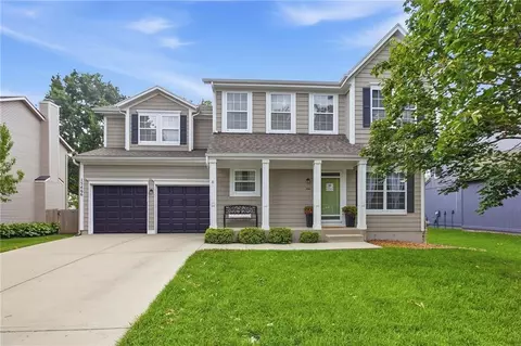 15466 S Wyandotte Dr, Olathe, KS 66062