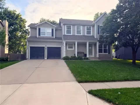 15466 S Wyandotte Dr, Olathe, KS 66062