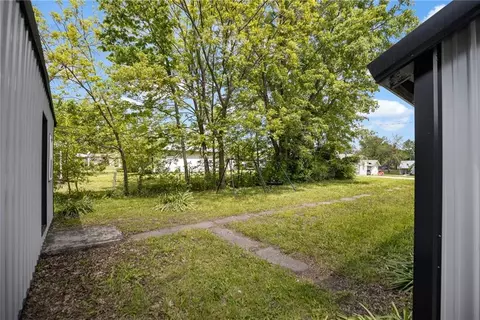Exterior - 325 E Lake St, Marceline, MO 64658 photo 2 of 4