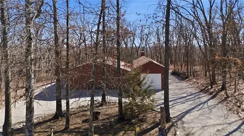 142 Spruce Dr, Linn Valley, KS 66040