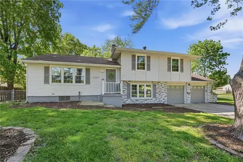 5107 N Highland Ave, Kansas City, MO 64118