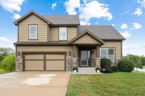 7920 NE 105th St, Kansas City, MO 64157