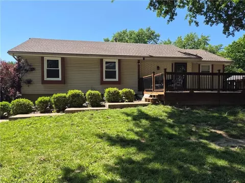 1802 Concord Rd, Independence, MO 64058