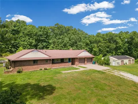 37015 83 Hwy, Warsaw, MO 65355