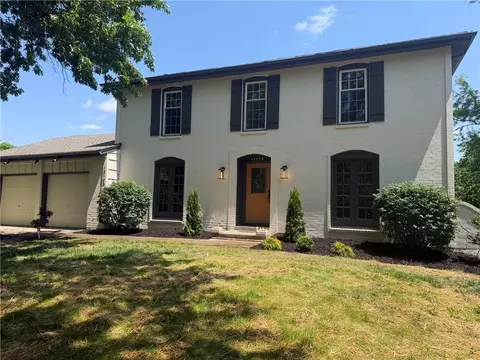 12126 Jefferson Ct, Kansas City, MO 64145