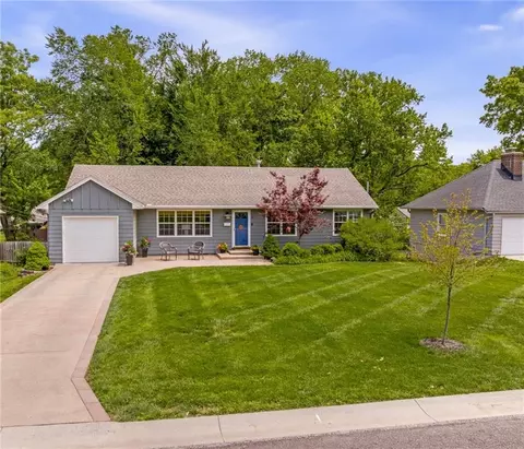 8705 Conser St, Overland Park, KS 66212