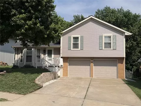 7113 N Atkins Ave, Kansas City, MO 64152