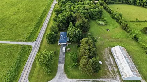 703 NE 102 P Rd, Clinton, MO 64735