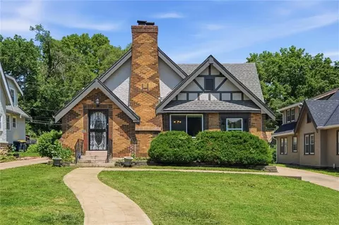 1222 E 76th St, Kansas City, MO 64131