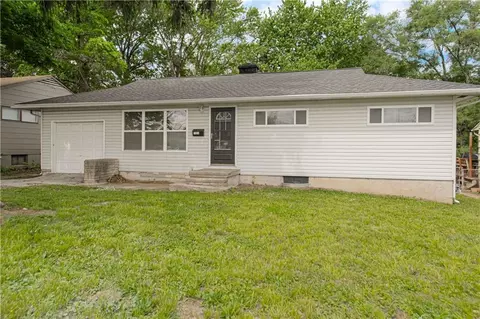 11004 Blue Ridge Blvd, Kansas City, MO 64134