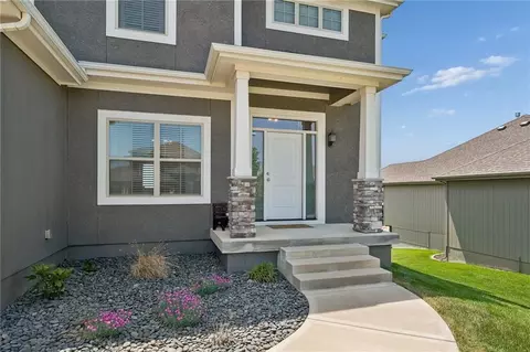 5223 NE 91 St, Kansas City, MO 64156