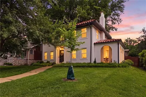 5745 Rockhill Rd, Kansas City, MO 64110