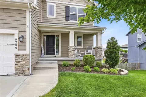 9206 NE 111th Pl, Kansas City, MO 64157