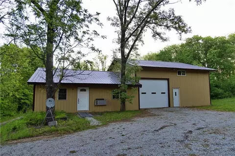 8005 SE State 116 Hwy, Dearborn, MO 64439