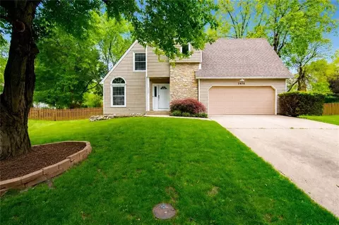 7929 W 113th Ter, Overland Park, KS 66210