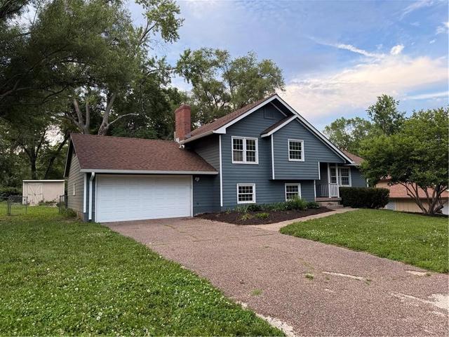 12800 E 40th Ter, Independence, MO 64055