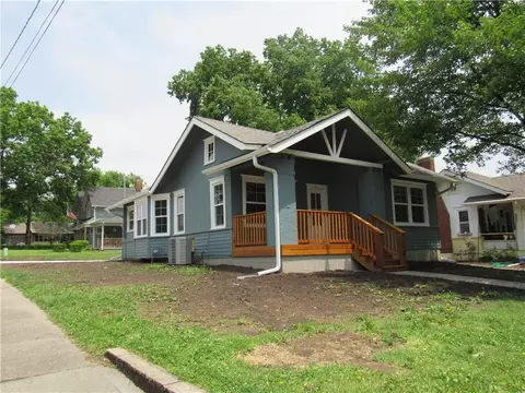 1000 E Pearl St, Harrisonville, MO 64701