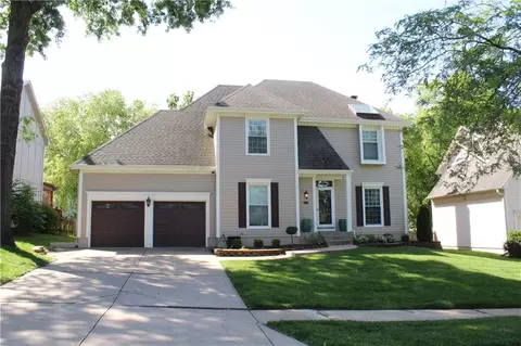 5211 W 156th St, Overland Park, KS 66224
