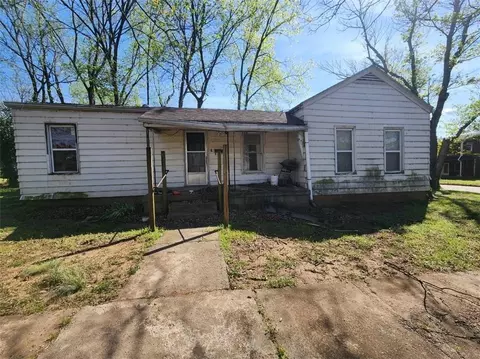 23 N Holbrook St, Fort Scott, KS 66701