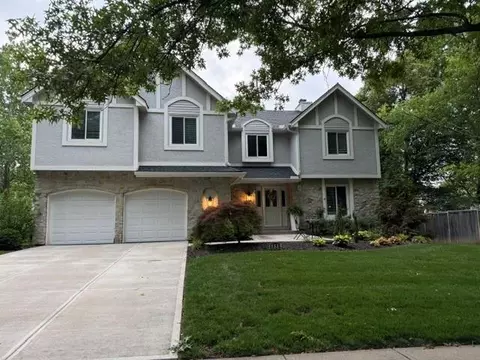 11554 Hardy St, Overland Park, KS 66210