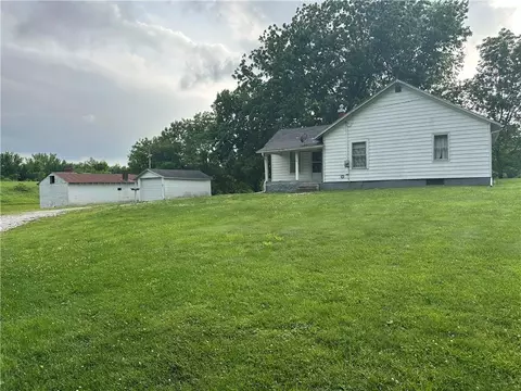 724 S Whitmer St, Richmond, MO 64085
