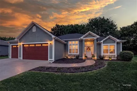 21301 Noble St, Spring Hill, KS 66083