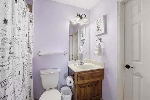 Bath - 2910 NE Viewpark Pl, Lees Summit, MO 64086 photo 6 of 8