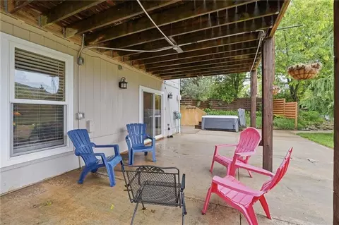 Exterior - 2910 NE Viewpark Pl, Lees Summit, MO 64086 photo 11 of 25