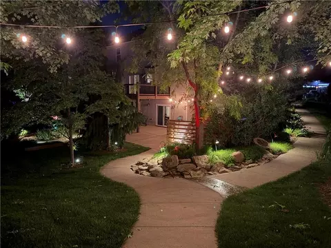 Exterior - 2910 NE Viewpark Pl, Lees Summit, MO 64086 photo 21 of 25