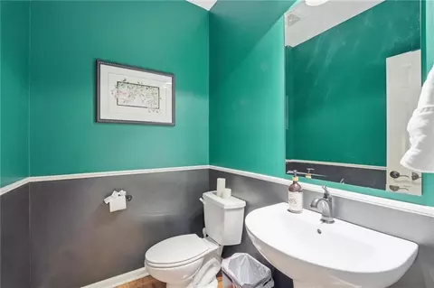 Bath - 2910 NE Viewpark Pl, Lees Summit, MO 64086 photo 1 of 8