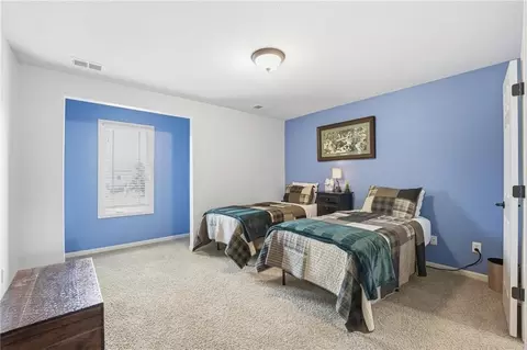 Bedroom - 2910 NE Viewpark Pl, Lees Summit, MO 64086 photo 6 of 8