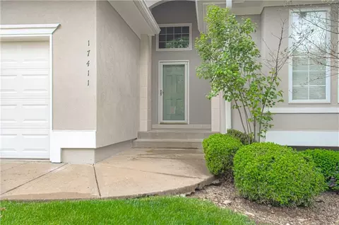 17411 E 43rd Terrace Ct, Independence, MO 64055