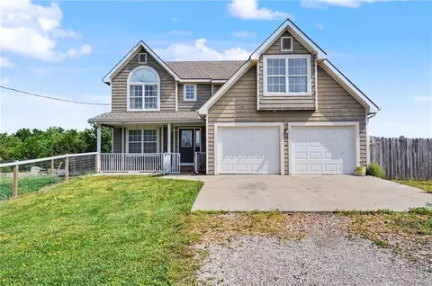 2199 Shawnee Rd, Ottawa, KS 66067