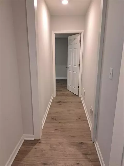 Entry Way - 526 S Brookside Ave, Independence, MO 64053 photo 1 of 2