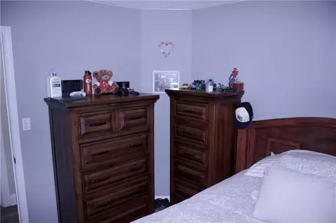 Bedroom - 15404 E 35th St, Independence, MO 64055 photo 3 of 6