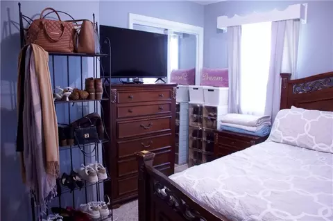 Bedroom - 15404 E 35th St, Independence, MO 64055 photo 1 of 6