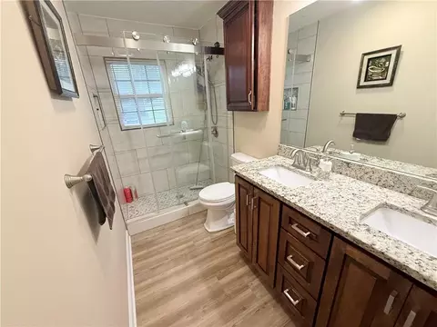 Bath - 15404 E 35th St, Independence, MO 64055 photo 1 of 3