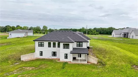 120 SE 471st Rd, Warrensburg, MO 64093
