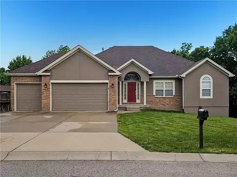 2014 N Concord Dr, Independence, MO 64058