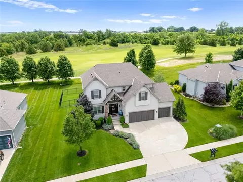 4209 N 141st St, Basehor, KS 66007