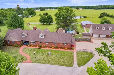 304 St Ignatius St, Saint Paul, KS 66771