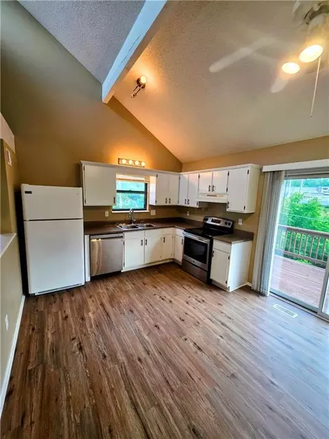 4552 S Saville Ct, Independence, MO 64055
