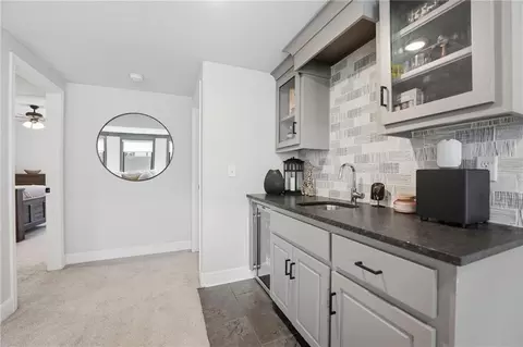 Entry Way - 330 NW Ambersham Dr, Lees Summit, MO 64081 photo 6 of 8