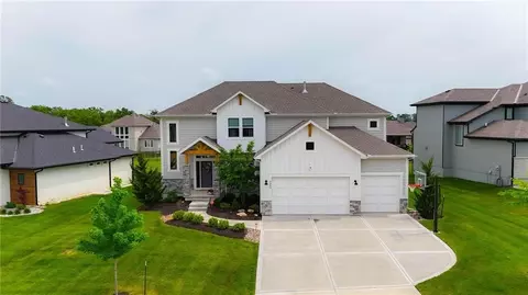 2063 NW Obrien Rd, Lees Summit, MO 64081